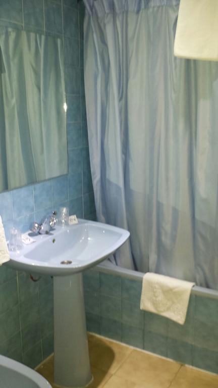 Hostal Botafumeiro Mota del Marqués Zewnętrze zdjęcie